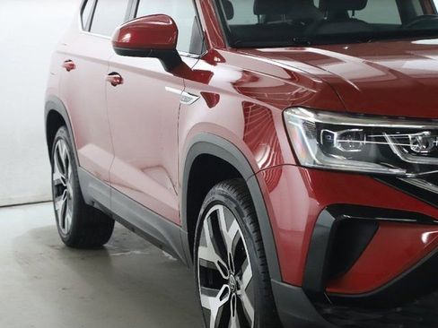 Used 2023 Volkswagen Taos SEL image 8