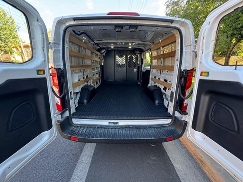 Used 2025 Ford Transit 250 Low Roof w/ Exterior Upgrade Package RWD image 15