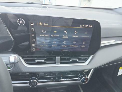 New 2026 Chevrolet Equinox LT w/ LPO, Floor Liner Package image 17