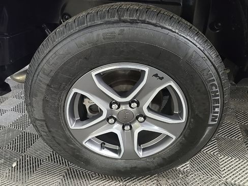 Used 2023 Jeep Wrangler Unlimited Sport AWD/4WD image 13