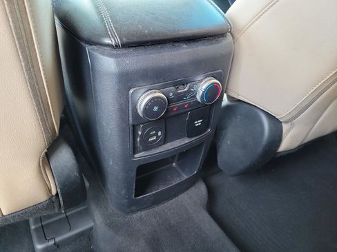 Used 2021 Ford Explorer Limited w/ Hybrid Equipment Group 310A RWD image 11