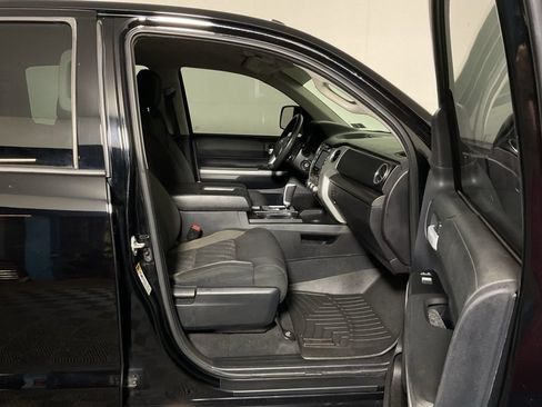 Used 2015 Toyota Tundra SR5 w/ TRD Off Road Package AWD/4WD image 34