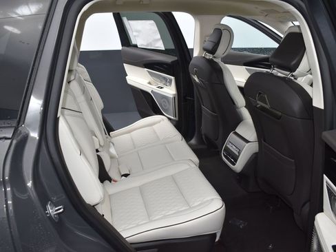 New 2026 Lincoln Nautilus Black Label w/ Jet Appearance Package image 13