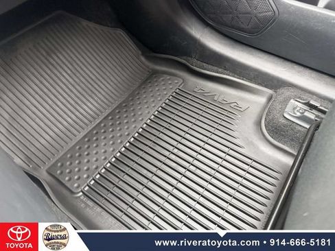 Used 2023 Toyota RAV4 SE w/ SE Grade Weather Package AWD/4WD image 24
