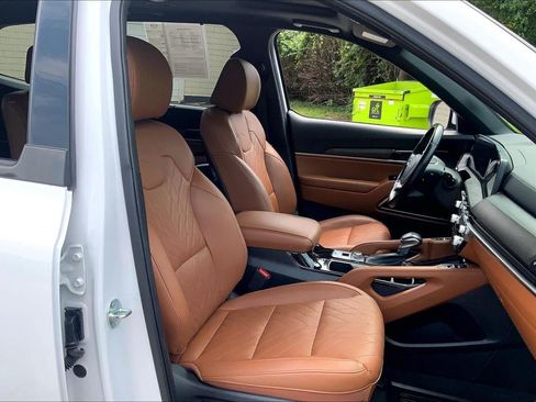 Used 2024 Kia Telluride EX X-Line AWD/4WD image 7