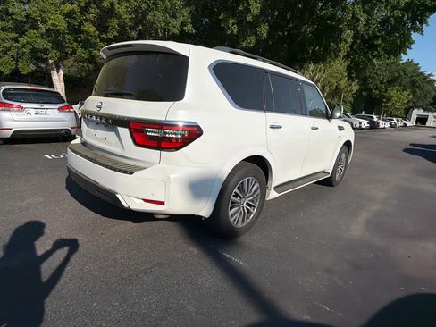 Used 2021 Nissan Armada SV w/ SV Appearance Package RWD image 15