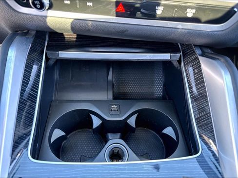 Used 2025 BMW X6 xDrive40i w/ Executive Package AWD/4WD image 19