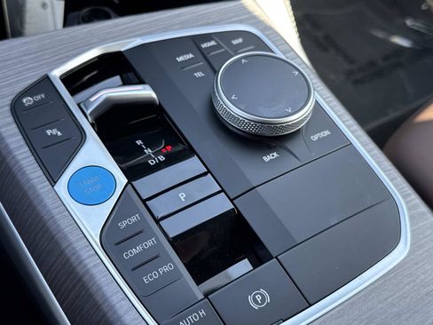 Certified 2025 BMW i4 eDrive40 RWD image 22