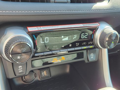 Certified 2025 Toyota RAV4 XLE image 23