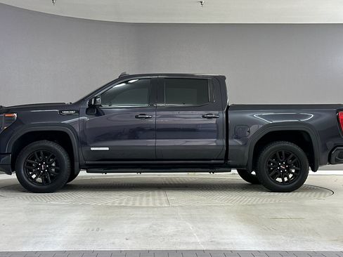 Used 2022 GMC Sierra 1500 Elevation w/ Elevation Premium Package RWD image 2