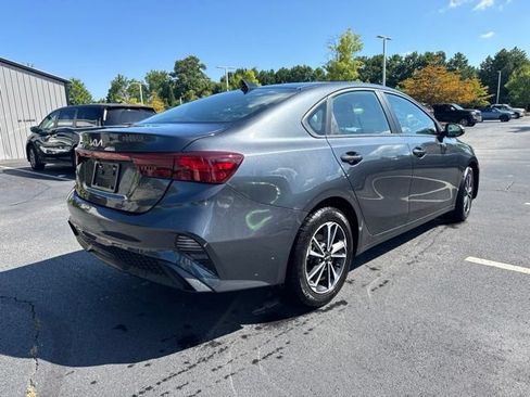 Used 2024 Kia Forte LXS w/ LXS Technology Package FWD image 5