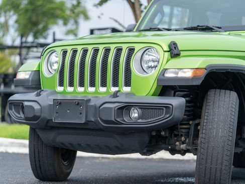 Used 2020 Jeep Wrangler Unlimited Sahara AWD/4WD image 34