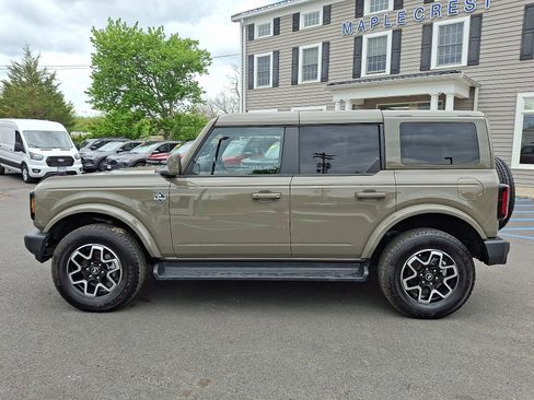 Used 2025 Ford Bronco Outer Banks AWD/4WD image 8
