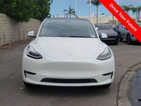 Used 2021 Tesla Model Y Long Range AWD/4WD image 26
