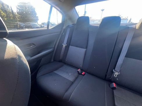 Used 2025 Nissan Sentra SV image 39