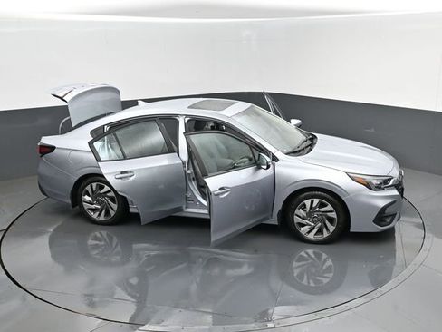 Used 2025 Subaru Legacy Limited image 30
