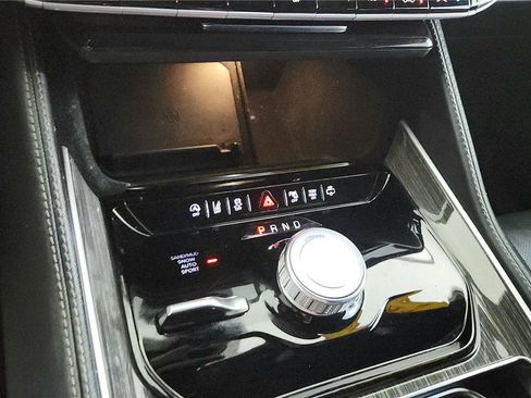 Used 2022 Jeep Wagoneer Series II image 30