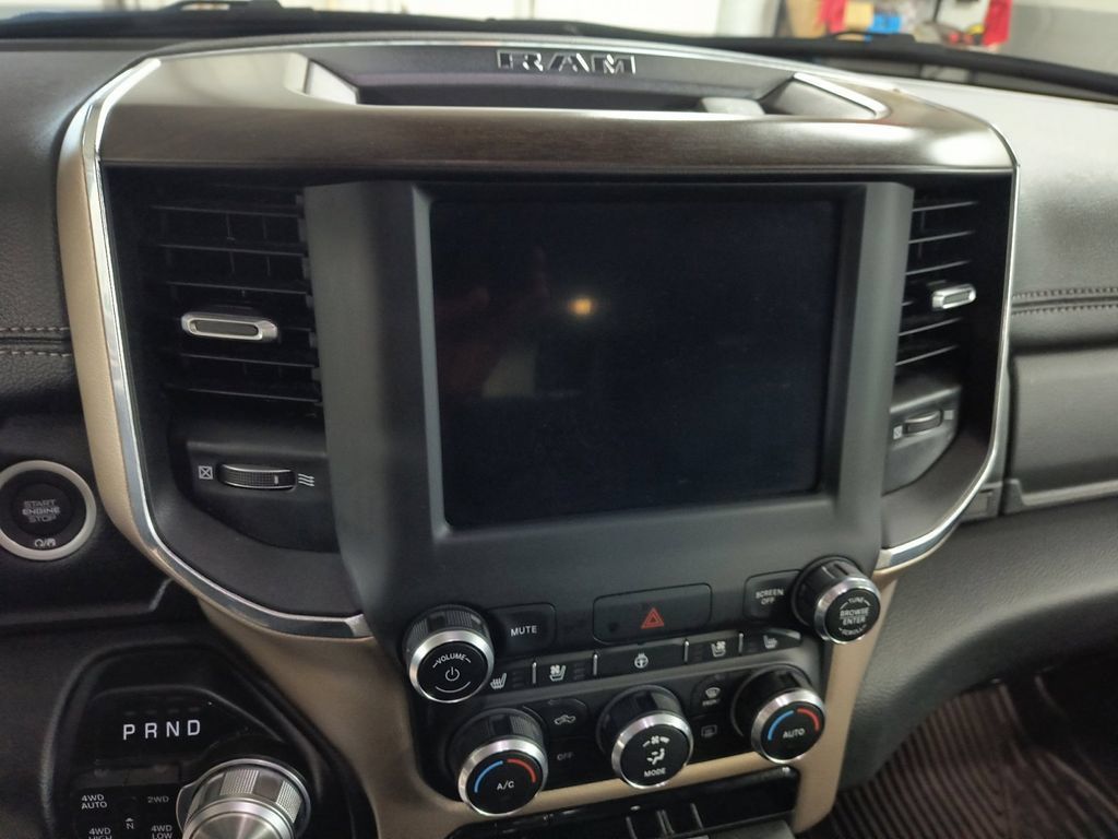Used 2022 RAM 1500 Laramie AWD/4WD image 21