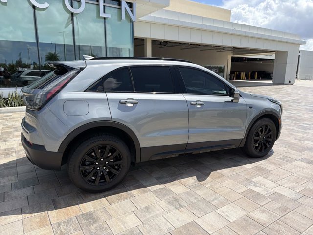 Used 2023 Cadillac XT4 Sport FWD image 2