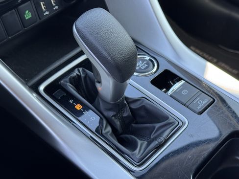 Used 2024 Mitsubishi Eclipse Cross SE image 32