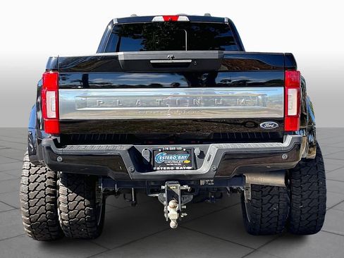 Used 2021 Ford F350 Platinum image 4
