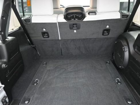 Used 2023 Jeep Wrangler Unlimited Sahara AWD/4WD image 21