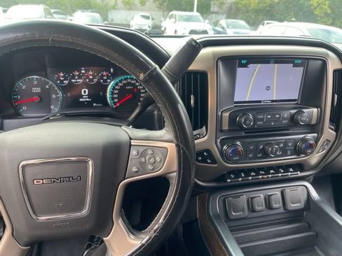 Used 2018 GMC Sierra 1500 Denali w/ Denali Ultimate Package AWD/4WD image 13