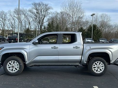 New 2026 Toyota Tacoma SR5 image 4