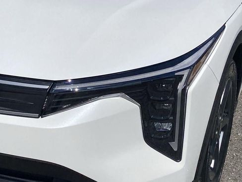 New 2026 Kia K4 LXS image 30