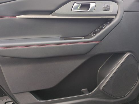 Used 2026 Ford Explorer ST-Line w/ Premium Package RWD image 13