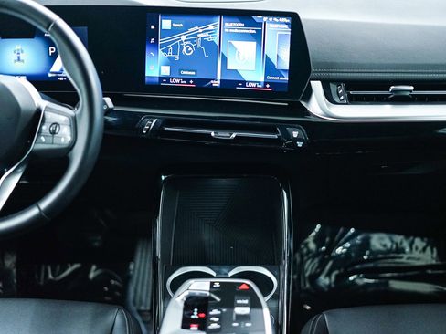 Used 2023 BMW X1 xDrive28i image 12