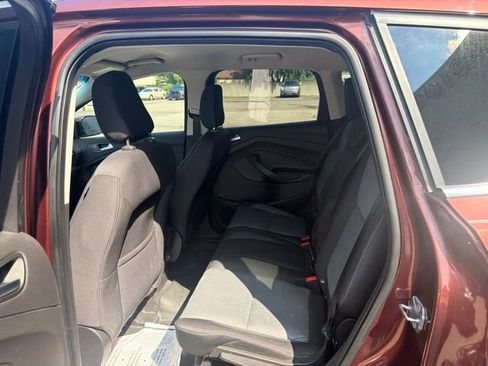 Used 2018 Ford Escape SE w/ SE Sync 3 Package FWD image 18
