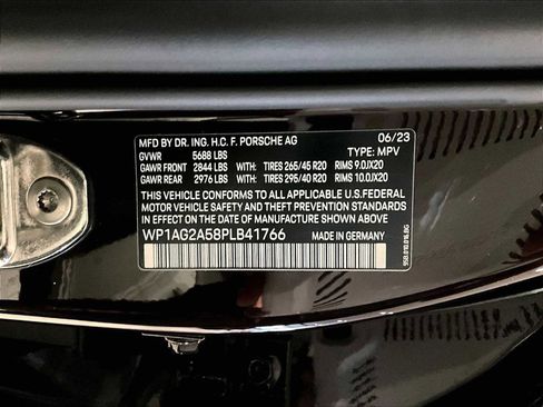 Used 2023 Porsche Macan S image 37