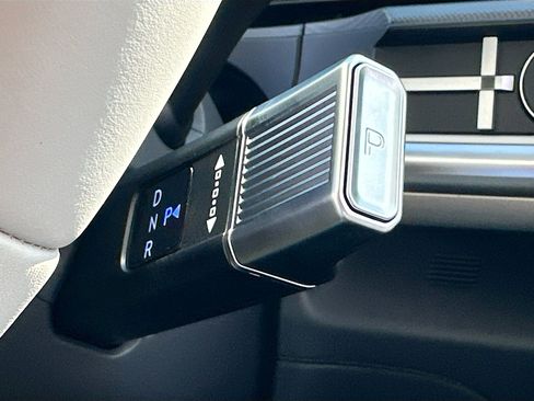 New 2026 Hyundai Santa Fe SE image 11