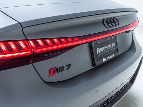 Used 2021 Audi RS 7 Sportback AWD/4WD image 13