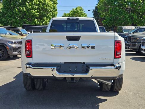 New 2026 RAM 3500 Tradesman AWD/4WD image 6