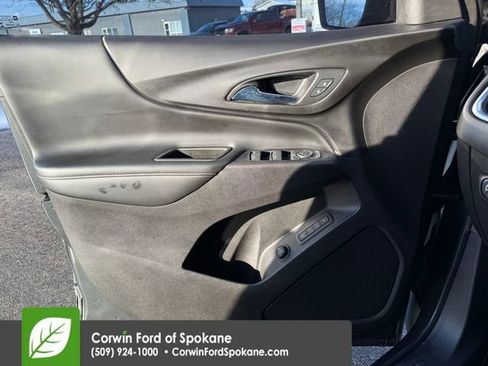 Used 2018 Chevrolet Equinox Premier image 22