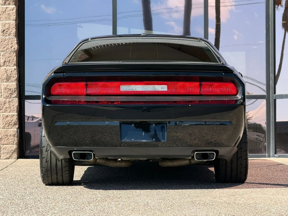 Used 2013 Dodge Challenger R/T RWD image 10