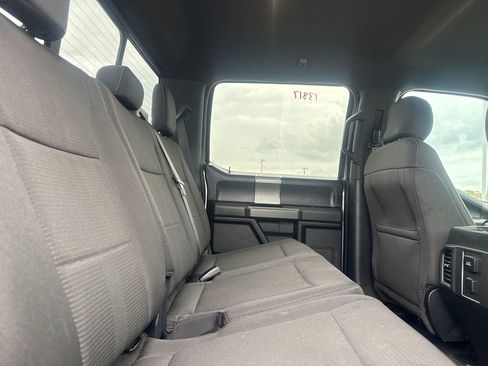 Used 2016 Ford F150 XLT w/ Equipment Group 302A Luxury AWD/4WD image 32
