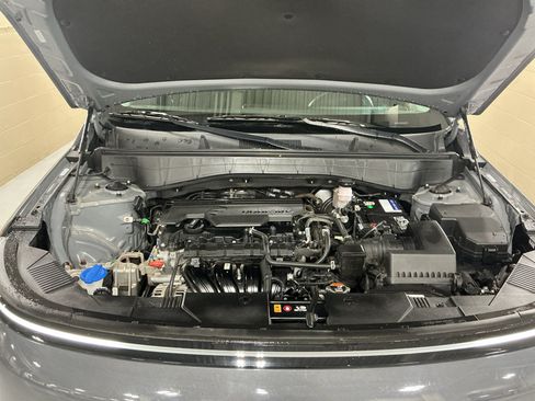Certified 2024 Hyundai Kona SEL w/ Convenience Package AWD/4WD image 17