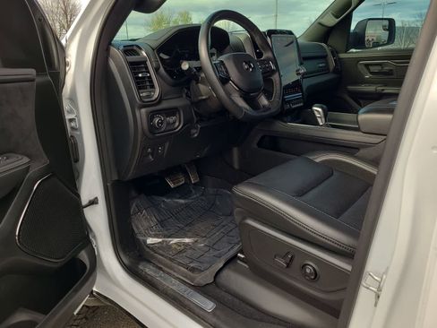 Used 2025 RAM 1500 RHO image 10