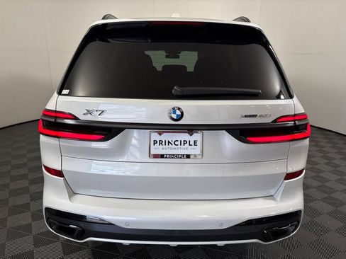Certified 2024 BMW X7 xDrive40i w/ M Sport Package AWD/4WD image 6