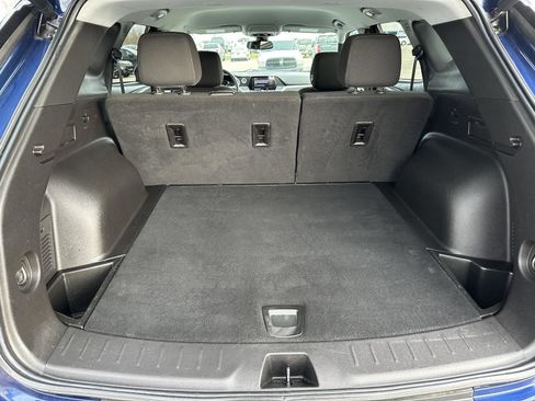 Used 2022 Chevrolet Blazer LT image 9