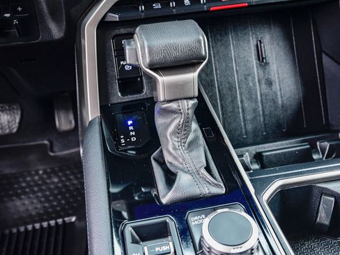 Used 2024 Toyota Tundra Limited image 28