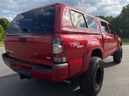 Used 2013 Toyota Tacoma 4x4 Double Cab w/ TRD Sport Pkg image 5