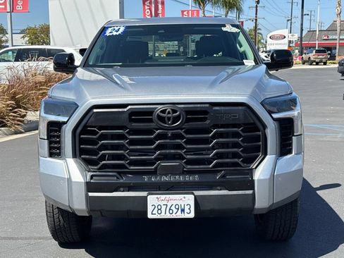 Used 2024 Toyota Tundra Limited w/ TRD Off-Road Package AWD/4WD image 4