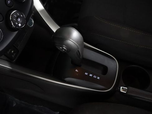 Used 2018 Chevrolet Trax LS FWD image 37