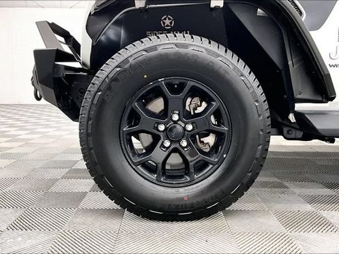 Used 2020 Jeep Wrangler Unlimited Sport AWD/4WD image 9