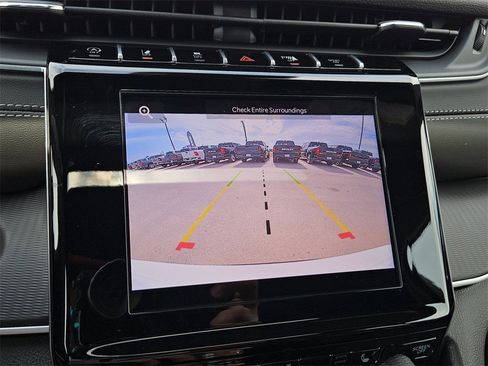 New 2025 Jeep Grand Cherokee L Laredo image 29