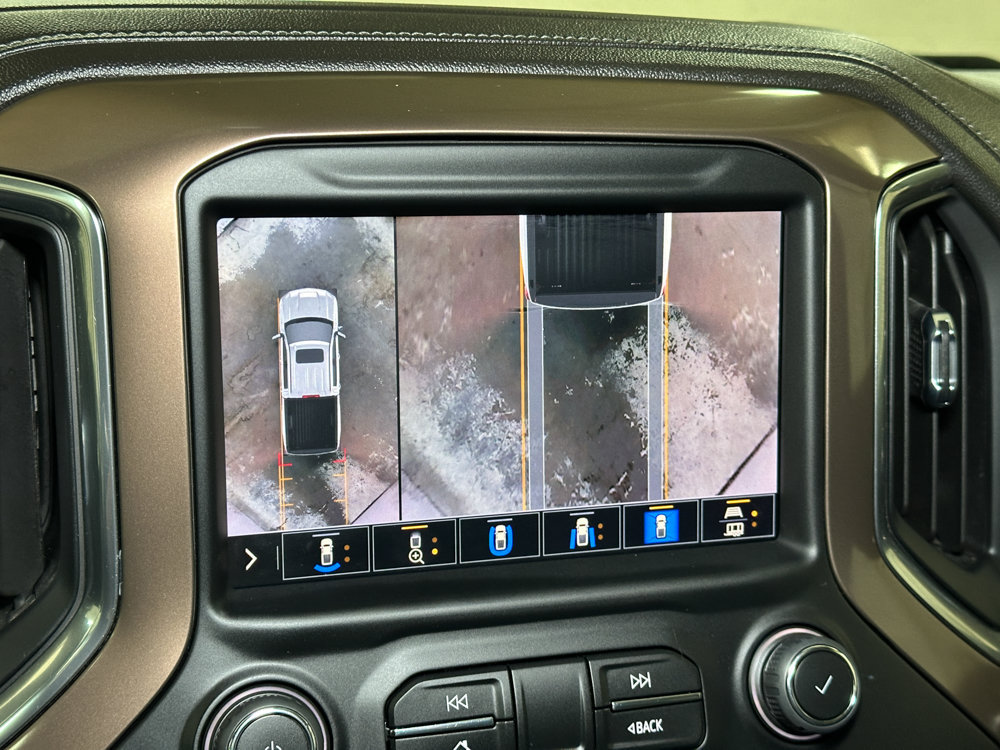 Used 2022 Chevrolet Silverado 1500 High Country w/ Technology Package AWD/4WD image 46